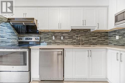 70 Elsa Vine Way, Toronto, ON - Indoor Photo Showing Kitchen With Double Sink With Upgraded Kitchen