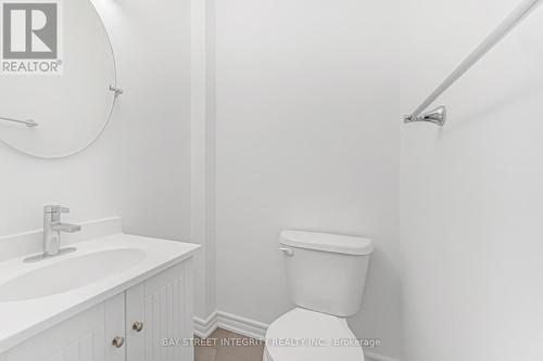 70 Elsa Vine Way, Toronto, ON - Indoor Photo Showing Bathroom