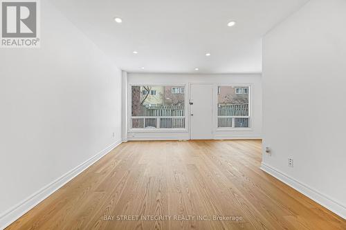 70 Elsa Vine Way, Toronto, ON - Indoor