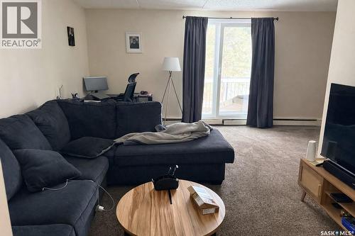 24 15 Centennial Street, Regina, SK - Indoor Photo Showing Living Room