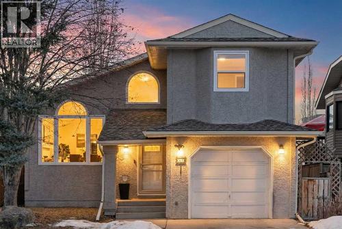 51 Hunters Crescent  Okotoks, AB T1S 1M2