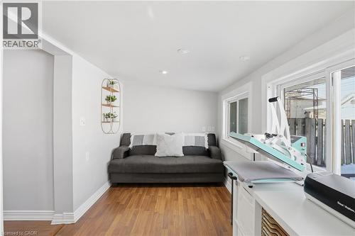 25 Delena Avenue N, Hamilton, ON - Indoor