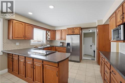 192 Concession 14 E, Puslinch, ON - Indoor Photo Showing Kitchen