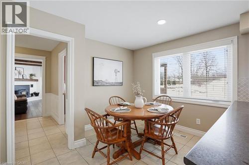 192 Concession 14 E, Puslinch, ON - Indoor Photo Showing Dining Room