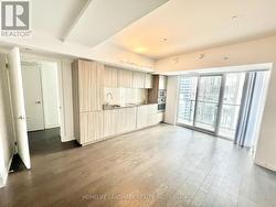 2001 - 955 BAY STREET  Toronto, ON M5S 0C6