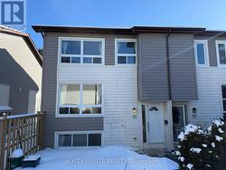 25H BANNER ROAD  Ottawa, ON K2H 8T3