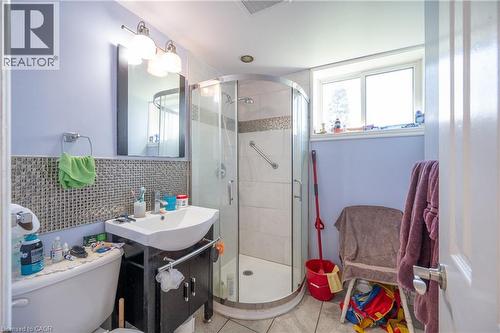 66 Belwood Crescent, Kitchener, ON - Indoor Photo Showing Bathroom