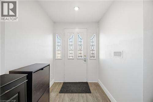 290 Lincoln Road, Waterloo, ON - Indoor Photo Showing Other Room