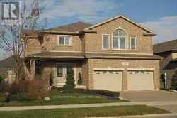 UPPER - 201 TANOAK DRIVE  London North, ON N6G 5N7