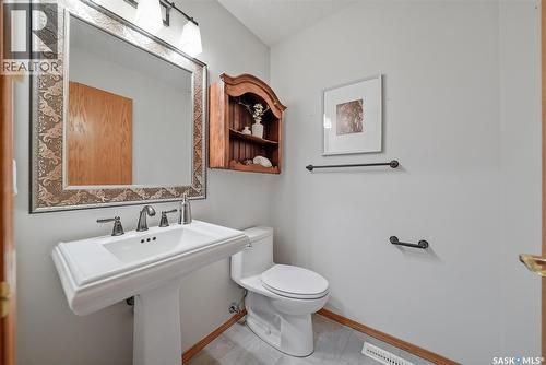 214 Braeburn Place, Saskatoon, SK - Indoor Photo Showing Bathroom