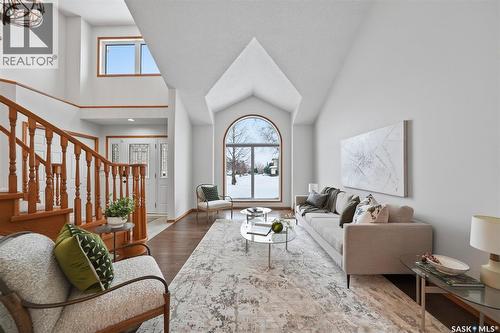214 Braeburn Place, Saskatoon, SK - Indoor Photo Showing Living Room
