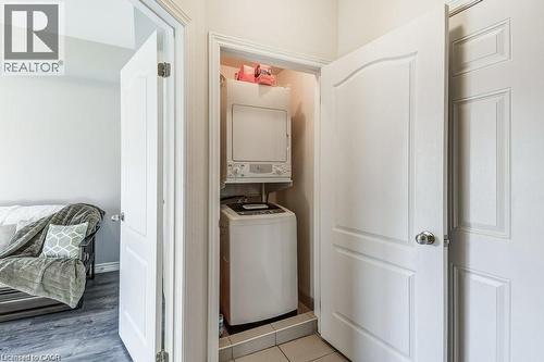 2362 Treversh Common, Burlington, ON - Indoor Photo Showing Laundry Room
