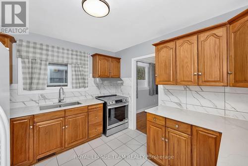 345 Poulin Avenue, Ottawa, ON - Indoor Photo Showing Kitchen