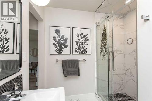 34 Bruns Bay, Lacombe, AB - Indoor Photo Showing Bathroom