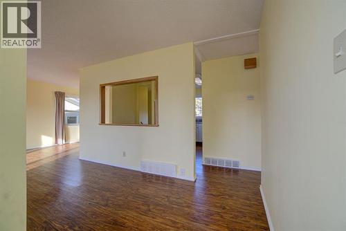 524 51 Avenue W, Claresholm, AB - Indoor Photo Showing Other Room