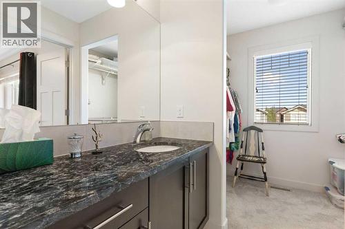 167 Fireside Drive, Cochrane, AB - Indoor Photo Showing Bathroom