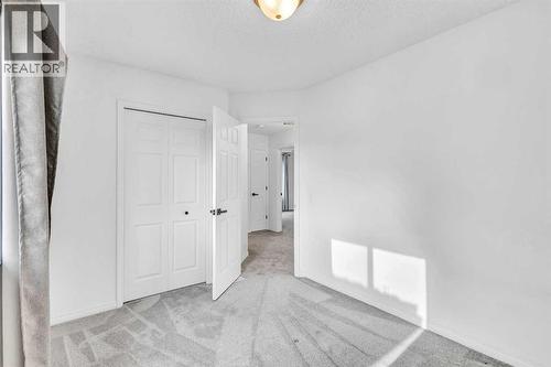 331 Springbank Place Sw, Calgary, AB - Indoor Photo Showing Other Room
