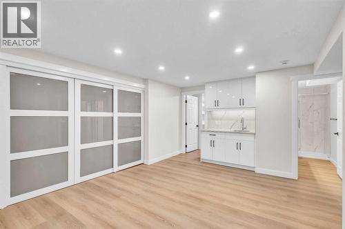 331 Springbank Place Sw, Calgary, AB - Indoor