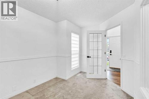 331 Springbank Place Sw, Calgary, AB - Indoor Photo Showing Other Room