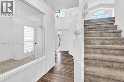 331 Springbank Place Sw, Calgary, AB - Indoor Photo Showing Other Room