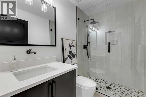 9419 Academy Drive Se, Calgary, AB - Indoor Photo Showing Bathroom