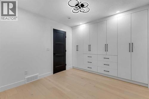 9419 Academy Drive Se, Calgary, AB - Indoor Photo Showing Other Room