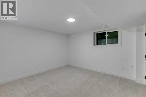 9419 Academy Drive Se, Calgary, AB - Indoor Photo Showing Other Room
