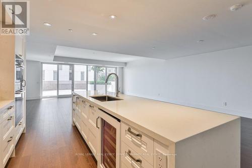 214 - 155 Merchants' Wharf, Toronto, ON - Indoor Photo Showing Kitchen With Upgraded Kitchen