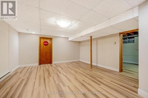 12282 Eighth Line, Halton Hills, ON - Indoor Photo Showing Living Room With Fireplace