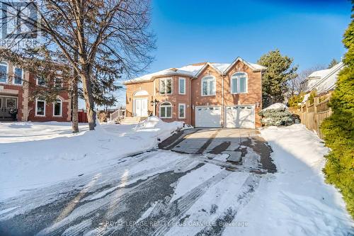 3395 Trelawny Circle, Mississauga, ON - Outdoor With Facade