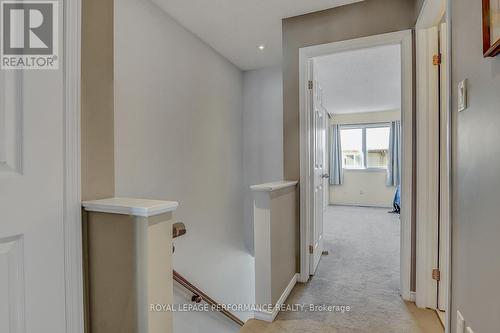 95 Manhattan Crescent, Ottawa, ON - Indoor Photo Showing Other Room
