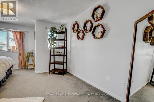 95 Manhattan Crescent, Ottawa, ON - Indoor