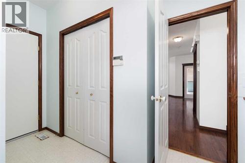 1600 Evergreen Hill Sw, Calgary, AB - Indoor Photo Showing Other Room