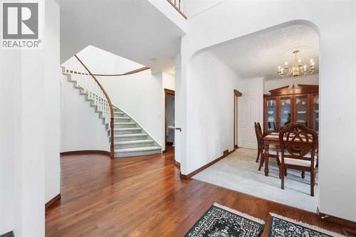 1600 Evergreen Hill Sw, Calgary, AB - Indoor Photo Showing Other Room
