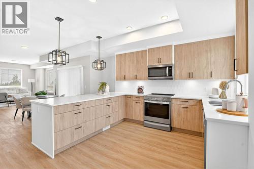4025 Gellatly Road S Unit# 191, West Kelowna, BC - Indoor Photo Showing Kitchen