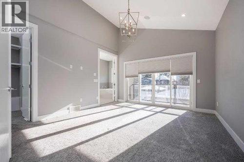 219 19 Avenue Nw, Calgary, AB - Indoor Photo Showing Other Room