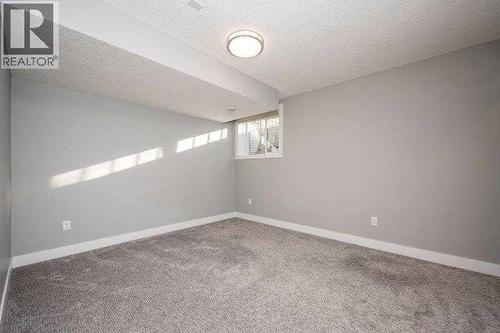 219 19 Avenue Nw, Calgary, AB - Indoor Photo Showing Other Room