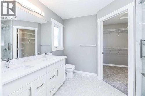 55 Everson Close, Red Deer, AB - Indoor Photo Showing Bathroom