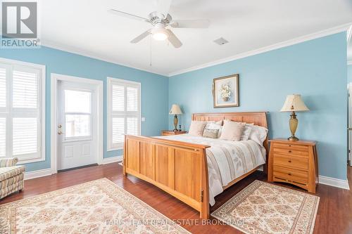 24 Finley Drive, Tiny, ON - Indoor Photo Showing Bedroom