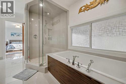 7331 Silver Mead Road Nw, Calgary, AB - Indoor Photo Showing Bathroom