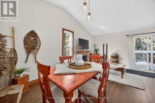 345 - 11 Harbour Street W, Collingwood, ON - Indoor Photo Showing Dining Room