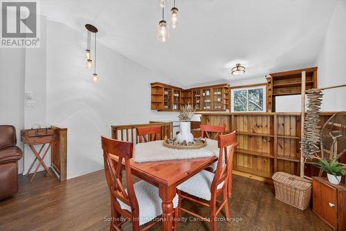 345 - 11 Harbour Street W, Collingwood, ON - Indoor Photo Showing Dining Room