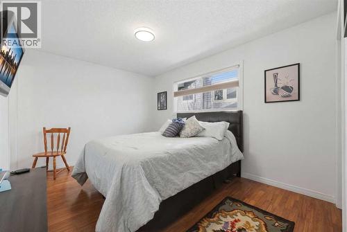 63 Huntmeadow Road Ne, Calgary, AB - Indoor Photo Showing Bedroom