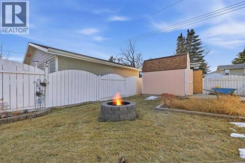 63 Huntmeadow Road Ne, Calgary, AB - Outdoor