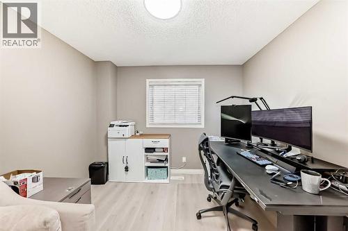 668 Scimitar Bay Nw, Calgary, AB - Indoor Photo Showing Office