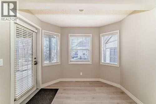 668 Scimitar Bay Nw, Calgary, AB - Indoor Photo Showing Other Room