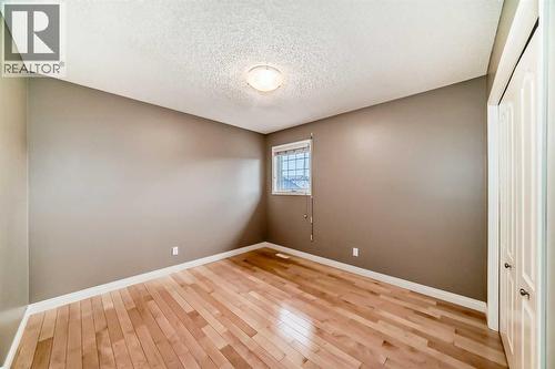 668 Scimitar Bay Nw, Calgary, AB - Indoor Photo Showing Other Room