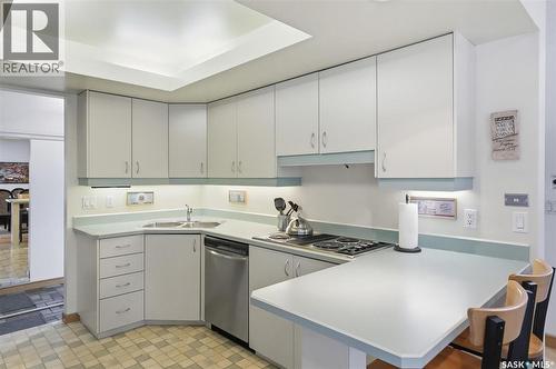 206 Gathercole Crescent, Saskatoon, SK - Indoor Photo Showing Kitchen With Double Sink