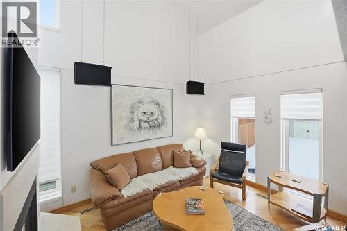 206 Gathercole Crescent, Saskatoon, SK - Indoor Photo Showing Living Room