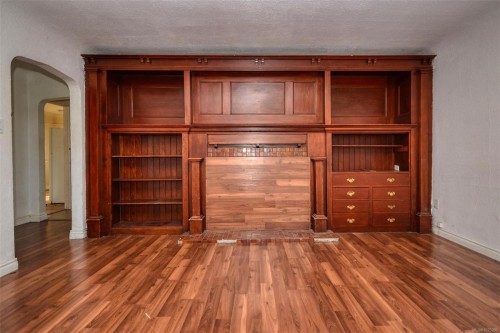 1237 Hillside Ave, Victoria, BC 